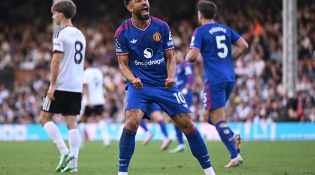 Thương vụ 50 triệu bảng phơi bày nan đề số 9 của Man United