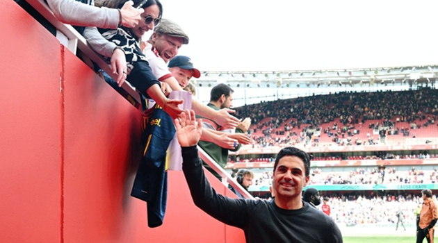 Arteta tự hào về màn ngược dòng độc đáo của Arsenal trước Leeds