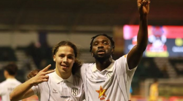 Ngựa ô nổi sóng khiến trật tự V.League đảo chiều