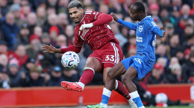 CĐV Liverpool nhận sai về Araujo