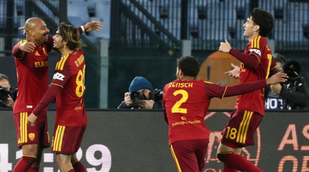 Kết quả vòng 9 Serie A: Roma thắng thuyết phục; Nico Paz giúp Como ngược dòng