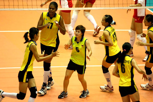 Bóng chuyền VTV Cup: Chủ toàn thắng