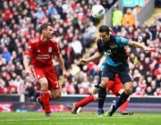 Video Premier League: Liverpool gục ngã ngay trên sân nhà trước Arsenal