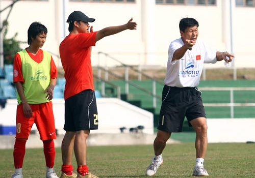 Giải vô địch bóng đá nữ quốc gia 2012 khai mạc vào tháng 4