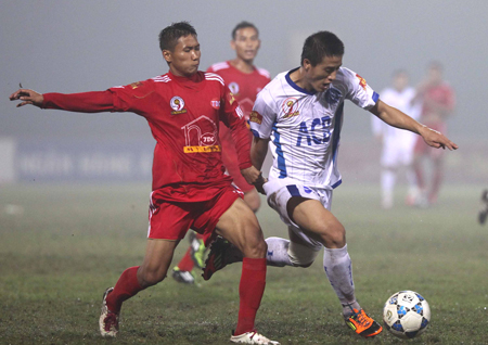 Tổng hợp vòng 10 giải hạng Nhất 2012: Than Quảng Ninh trở lại ấn tượng, Hà Nội vững ngôi đầu