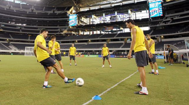 Việt Nam tiêu tan giấc mơ được đón Barca mùa Hè này