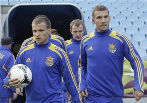 Đã tìm ra nguyên nhân các cầu thủ Ukraina bị ngộ độc