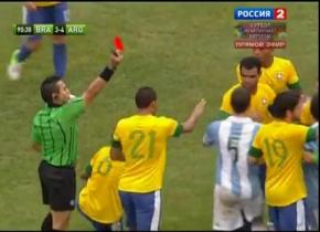 Video: Giao hữu Brazil vs Argentina: Marcelo vs Lavezzi xung đột dẫn đến thẻ đỏ