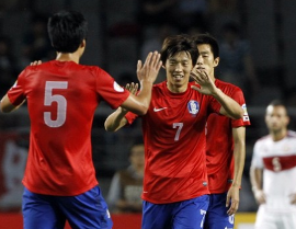 Video vòng loại World Cup: Bo-Kyung Kim lập cú đúp giúp Hàn Quốc đánh bại Lebanon