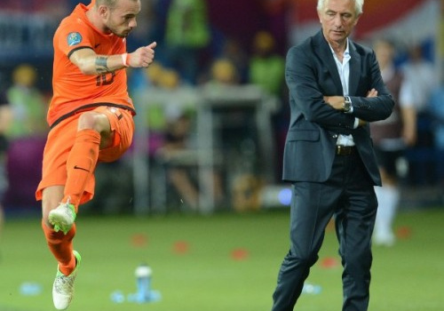 Biến tấu cùng EURO: Cháy bùng lên, màu cam của niềm kiêu hãnh quá vãng