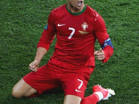 Khoảnh khắc của lòng dũng cảm: Và Ronaldo không còn điệu nữa...