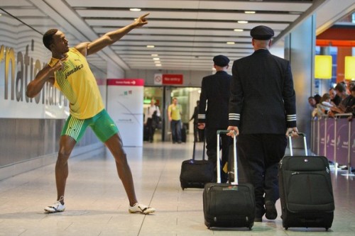 Usain Bolt đi xem Dark Knight Rises tại Birmingham