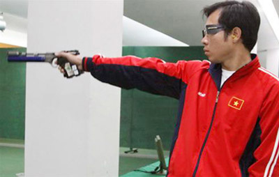 Xạ thủ Hoàng Xuân Vinh để thua đáng tiếc vòng loại