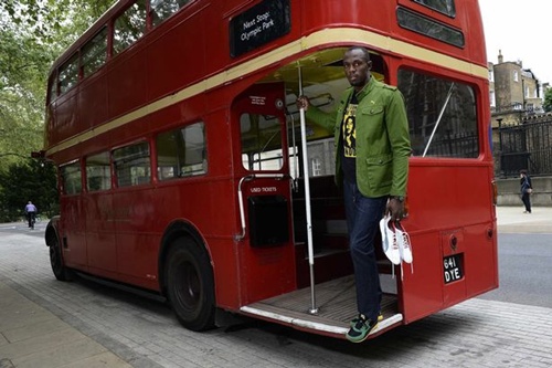 Thư Olympic: Tia chớp Bolt chạy khắp London