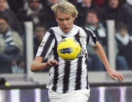 Video giao hữu: Milos Krasic lại ghi bàn giúp Juventus cầm hòa Benfica