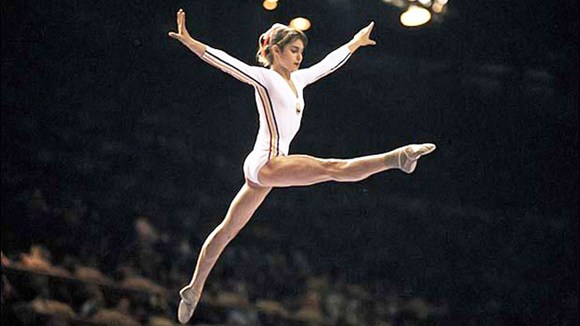 Huyền thoại Olympic 14 tuổi & màn tự sát định mệnh