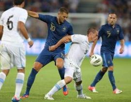 Video giao hữu: Màn ra mắt nhạt nhòa của HLV Didier Deschamps trước Uruguay