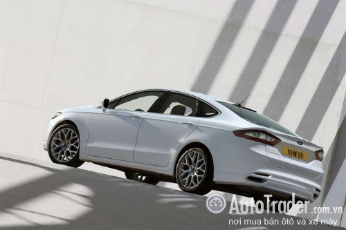 Ford xác nhận động cơ EcoBoost 1.0 lít cho Mondeo 2013