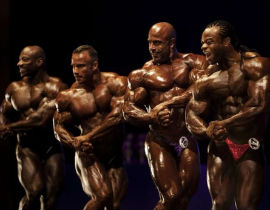 Video: Các VĐV nam biểu diễn ở giải thể hình Arnold European Classic 2012