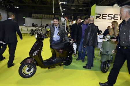 Hàng loạt xe nhái Vespa bị tịch thu