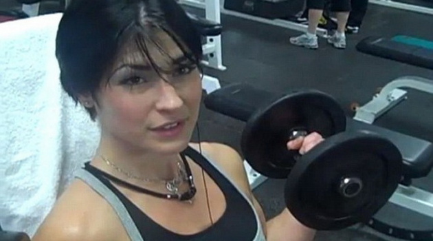 Cựu ngôi sao phim khiêu dâm làm HLV