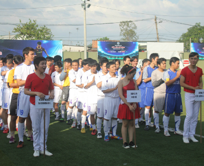 Chùm ảnh: Ngày khai mạc giải bóng đá Hữu Liên mở rộng 2012 - 'Nơi liên kết tình bằng hữu'