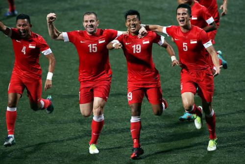 Singapore 3 - 1 Thái Lan: Chạm một tay vào ngôi vương