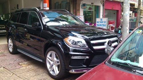 Mercedes-Benz GL550 2013 đầu tiên về Việt Nam