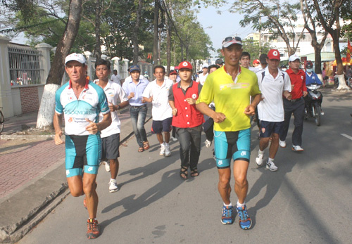 Nối liền một dải Việt Nam: Xao xuyến và luyến tiếc