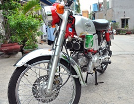 Dân chơi Sài Gòn độ phun xăng cho xe cổ Honda CD Benly