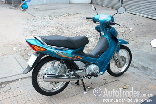 Honda Future đời đầu giá 90 triệu đồng