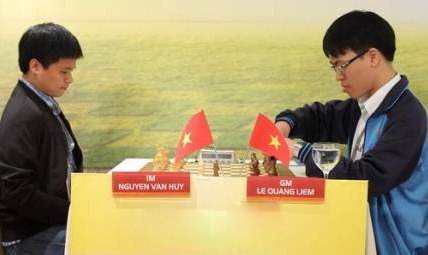 Kỳ thủ Hà Nội vượt mặt Quang Liêm vô địch cờ chớp