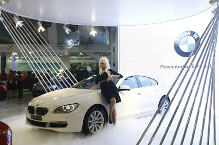 Siêu xe nhập khẩu qua đường quà tặng: Chiêu lách luật, trốn thuế mới