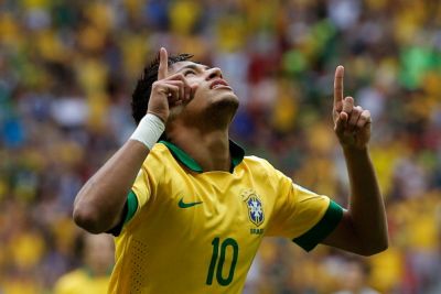 Chấm điểm Brazil 3-0 Nhật Bản: Nhất Neymar, bét Kagawa