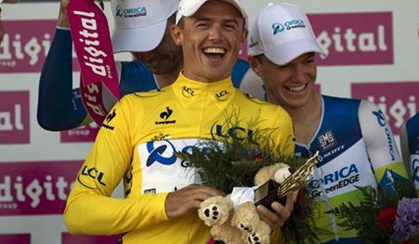 Tour de France chặng 4: Áo vàng đổi chủ