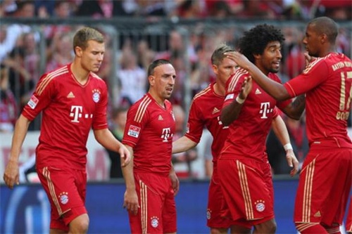 Video: Bayern đánh bại Hamburg với tỉ số đậm đà 4-0