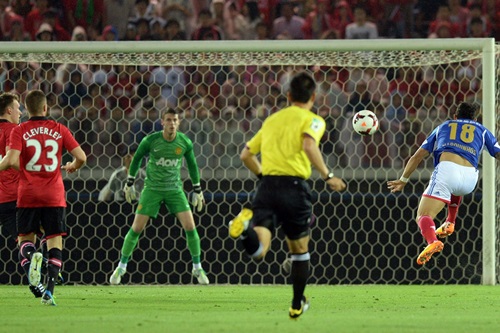 Yokoyaha 3-2 M.U: Quỷ đỏ thua muối mặt trên đất Nhật Bản