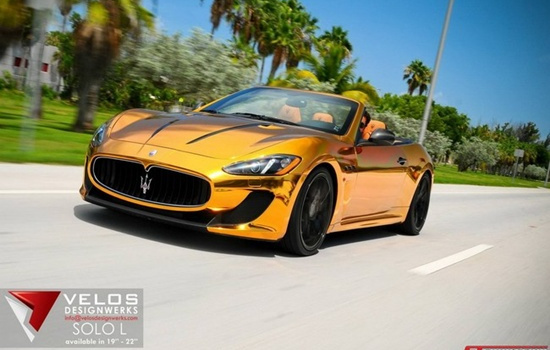 “Bọc vàng” Maserati GranCabrio MC