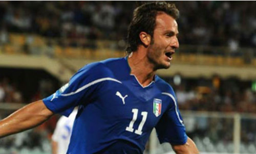 VL World Cup bảng B: Thắng nhọc, Italia xây chắc ngôi đầu