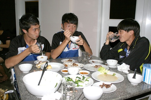 Chuyện HAGL-Arsenal JMG: Vì sao Arsene Wenger chọn 4 tài năng Việt?