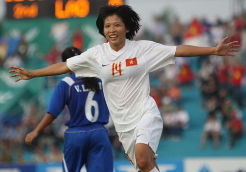 Cựu tiền đạo đội tuyển nữ Việt Nam Đoàn Thị Kim Chi: 'Các cầu thủ cần được đi tập huấn nước ngoài nhiều hơn'