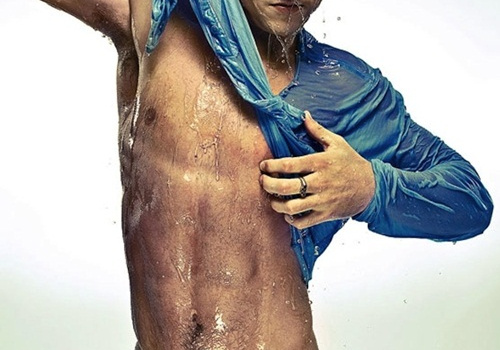 Ngắm vẻ quyến rũ của hot boy làng nhảy cầu