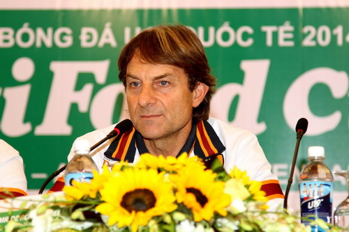 U19 Việt Nam khiến bố của Daniele De Rossi kinh ngạc