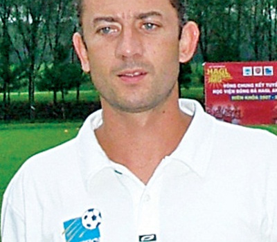 Bố Giôm phố Núi và giai thoại đuổi bầu Đức khỏi sân