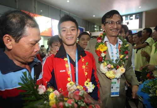 Đội tuyển cử tạ trước thềm năm mới 2014: Thành công và thách thức