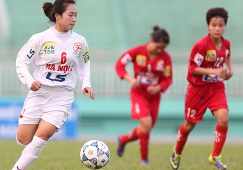 Phong Phú Hà Nam lên đỉnh bảng