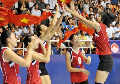Việt Nam gặp khó ở Giải bóng chuyền các CLB nam, nữ châu Á 2014
