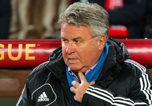 Điểm báo quốc tế trưa 25/03: Những thay đổi trên băng ghế HLV