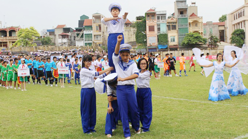 Giải Thiếu niên toàn quốc 2014 khởi tranh trong mưa bão