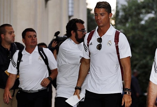 Ancelotti hé lộ Cristiano Ronaldo có thể đối đầu M.U